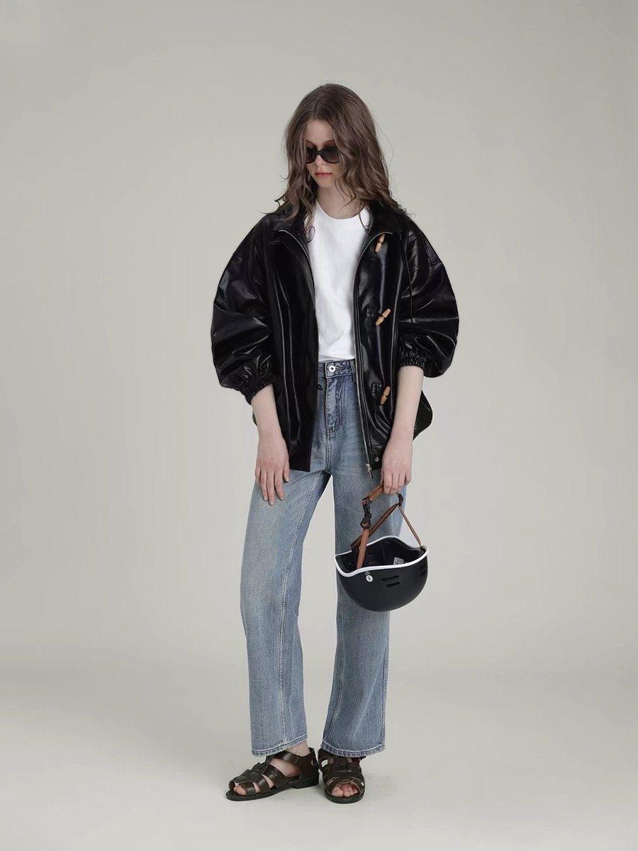 Cool Girl Black Leather Jacket with Toggle Buttons and Stand Collar - 图片 2