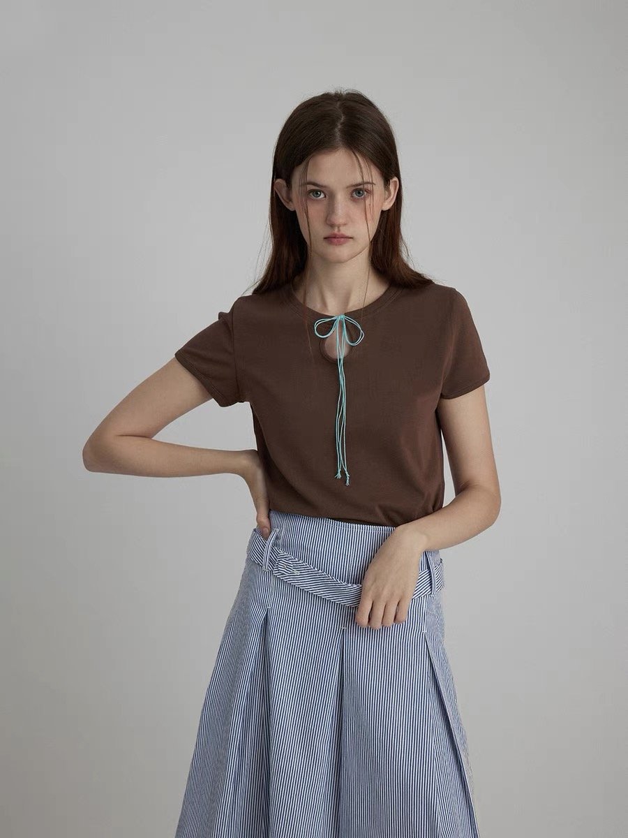 Designer Bow Tie T-Shirt - 图片 2